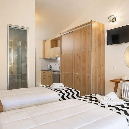 Sunrise Rent Rooms Amoudi Exterior photo