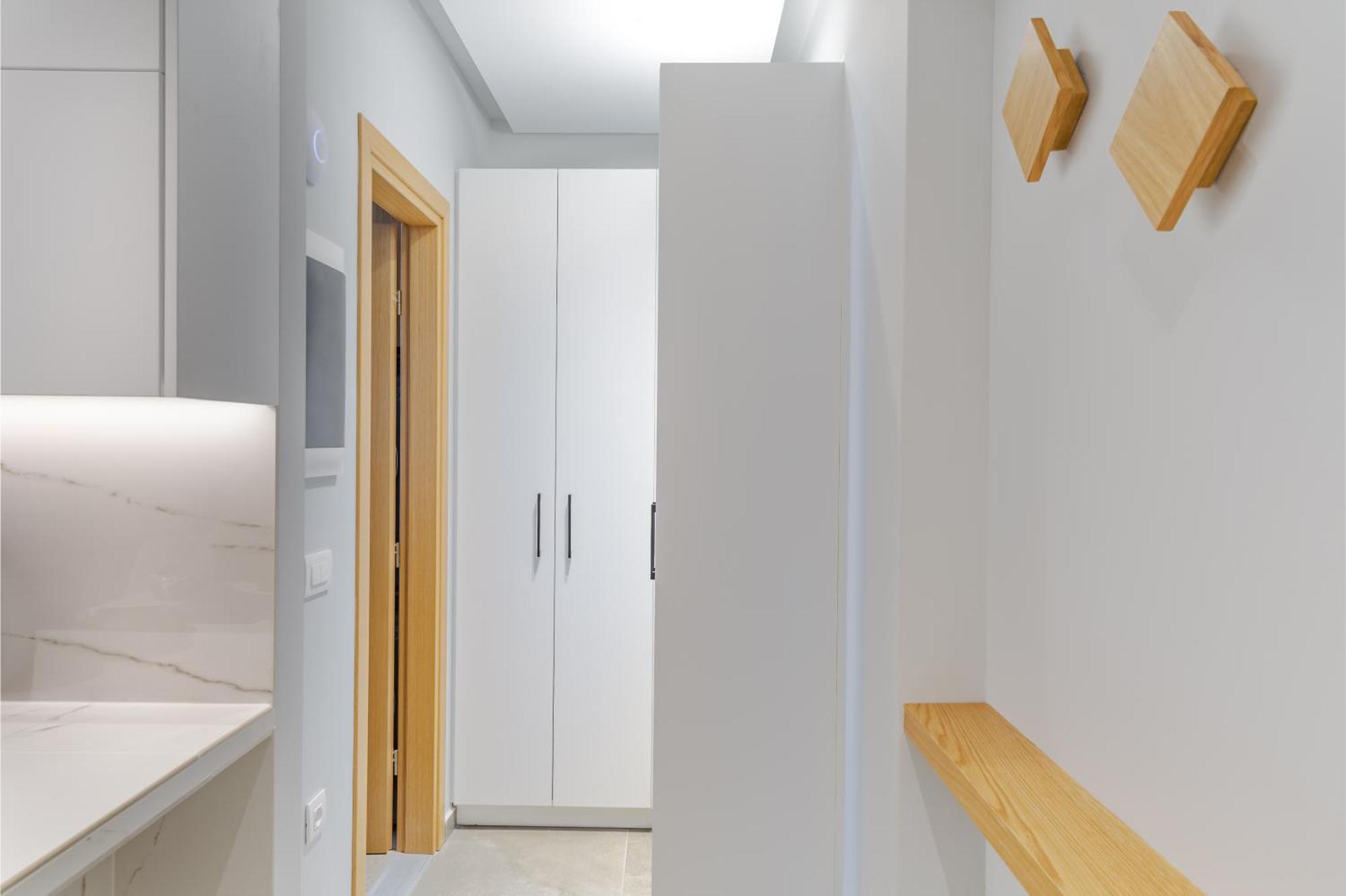 Sunrise Rent * Amoudi